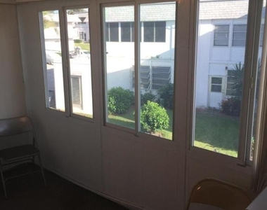 2960 Lake Osborne Drive - Photo Thumbnail 2