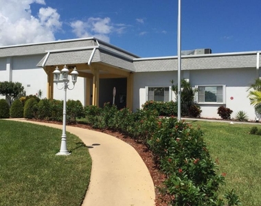 2960 Lake Osborne Drive - Photo Thumbnail 12