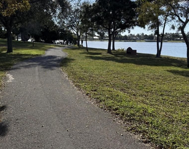 2960 Lake Osborne Drive - Photo Thumbnail 13