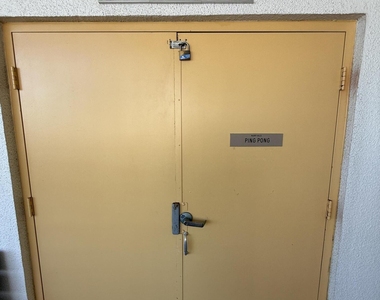2960 Lake Osborne Drive - Photo Thumbnail 28