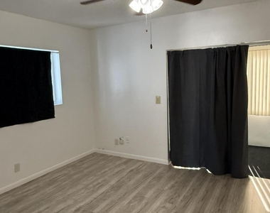 2960 Lake Osborne Drive - Photo Thumbnail 19