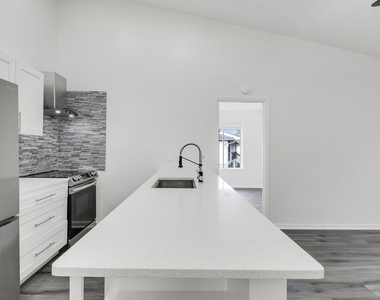 6392 Chasewood Drive - Photo Thumbnail 6