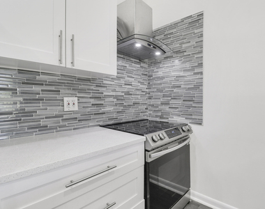 6392 Chasewood Drive - Photo Thumbnail 8