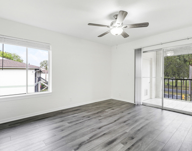 6392 Chasewood Drive - Photo Thumbnail 17