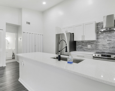 6392 Chasewood Drive - Photo Thumbnail 11