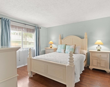 1300 Seaway Drive - Photo Thumbnail 8