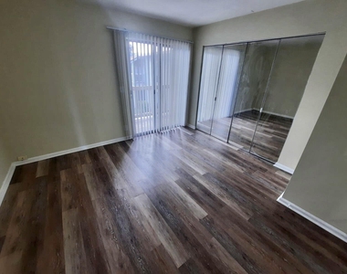 1500 N Congress Avenue - Photo Thumbnail 9