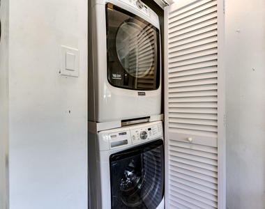 609 S Arnold Avenue - Photo Thumbnail 8