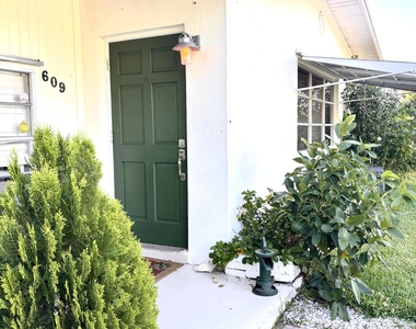 609 S Arnold Avenue - Photo Thumbnail 24