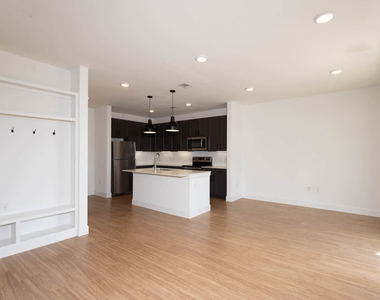 1401 Art Dilly Dr. - Photo Thumbnail 52