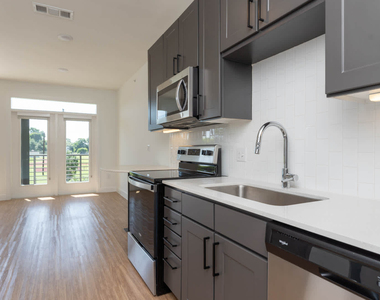 1401 Art Dilly Dr. - Photo Thumbnail 45