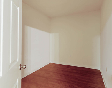 2400 M Street Nw - Photo Thumbnail 54