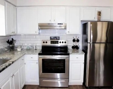 15144 Jeanie Lane - Photo Thumbnail 18