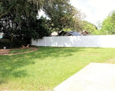 15144 Jeanie Lane - Photo Thumbnail 11