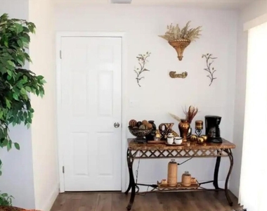 15144 Jeanie Lane - Photo Thumbnail 20