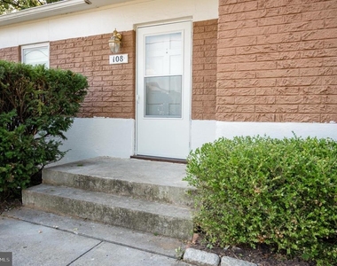 108 Martin Drive - Photo Thumbnail 4