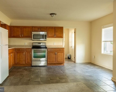 108 Martin Drive - Photo Thumbnail 8