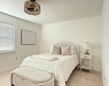 5934 Mayflower Court - Photo Thumbnail 13