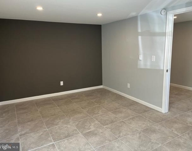 6632 N Broad Street - Photo Thumbnail 7