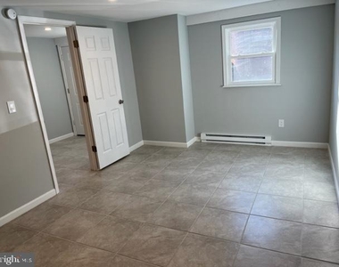 6632 N Broad Street - Photo Thumbnail 4