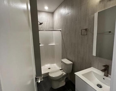 3817 Wallace Street - Photo Thumbnail 4