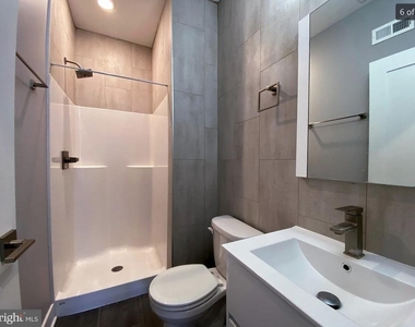 3817 Wallace Street - Photo Thumbnail 3
