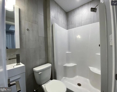 3817 Wallace Street - Photo Thumbnail 6