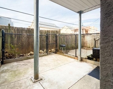 1724 N Bouvier Street - Photo Thumbnail 14