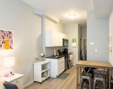 1724 N Bouvier Street - Photo Thumbnail 2