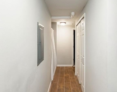 1724 N Bouvier Street - Photo Thumbnail 18