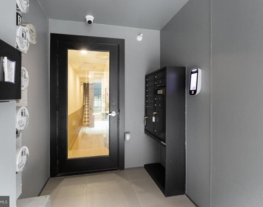 2007 Cambridge Street - Photo Thumbnail 27