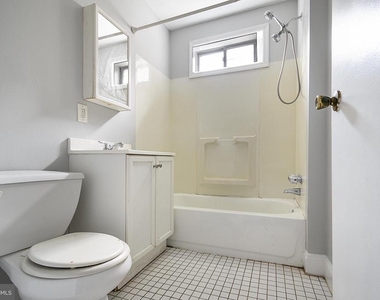 2411 W Darby Road - Photo Thumbnail 2