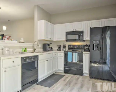 3911 Volkswalk Place - Photo Thumbnail 5