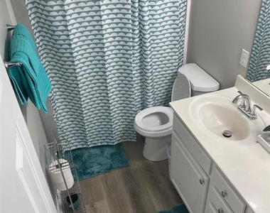 3911 Volkswalk Place - Photo Thumbnail 14