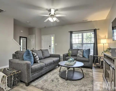 3911 Volkswalk Place - Photo Thumbnail 3
