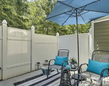 3911 Volkswalk Place - Photo Thumbnail 16