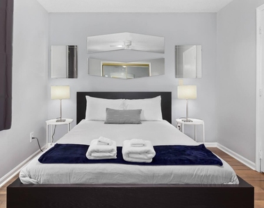 114 Chaucer Court - Photo Thumbnail 11