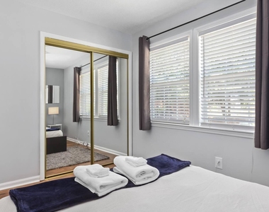 114 Chaucer Court - Photo Thumbnail 14