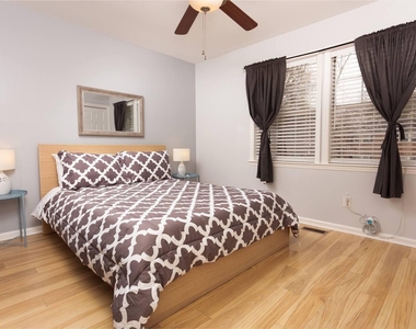 112 Friar Lane - Photo Thumbnail 10