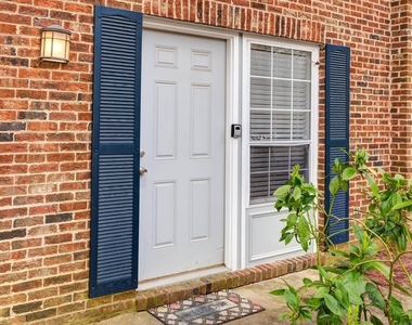 112 Friar Lane - Photo Thumbnail 16