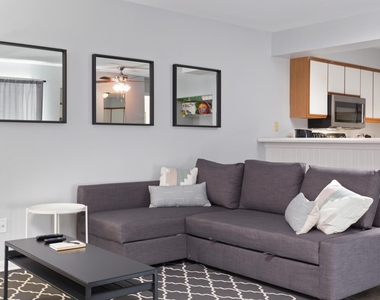 332 Summerwalk Circle - Photo Thumbnail 4