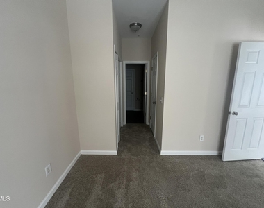 1221 Claret Lane - Photo Thumbnail 8