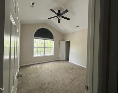 1221 Claret Lane - Photo Thumbnail 18