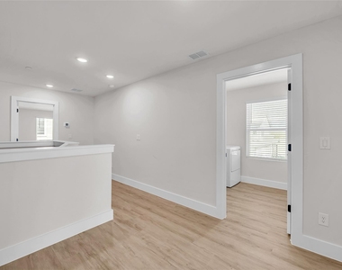9312 Curious Squirrel St - Photo Thumbnail 10