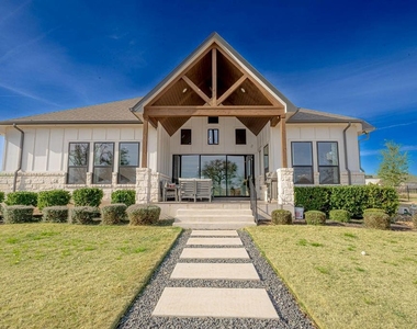 217 Northcrest Dr - Photo Thumbnail 34