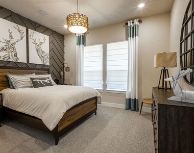 217 Northcrest Dr - Photo Thumbnail 9
