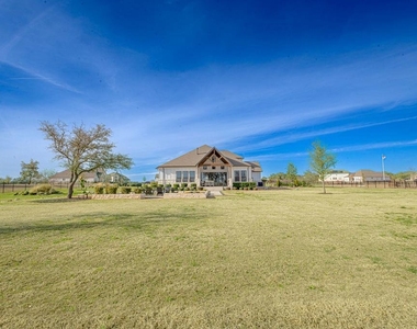 217 Northcrest Dr - Photo Thumbnail 36