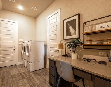 217 Northcrest Dr - Photo Thumbnail 25