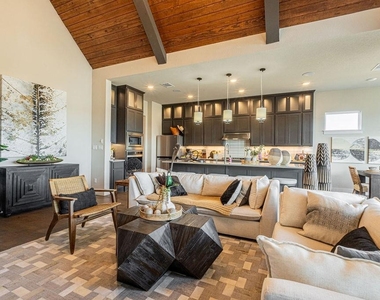 217 Northcrest Dr - Photo Thumbnail 17