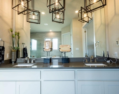 217 Northcrest Dr - Photo Thumbnail 24